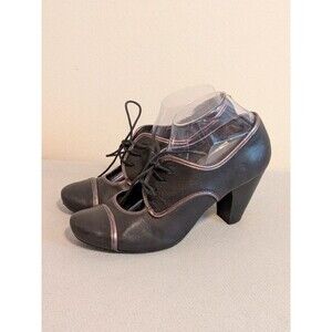 Black Leather Spectator Oxford Heels Pumps Shoes Womens 10M